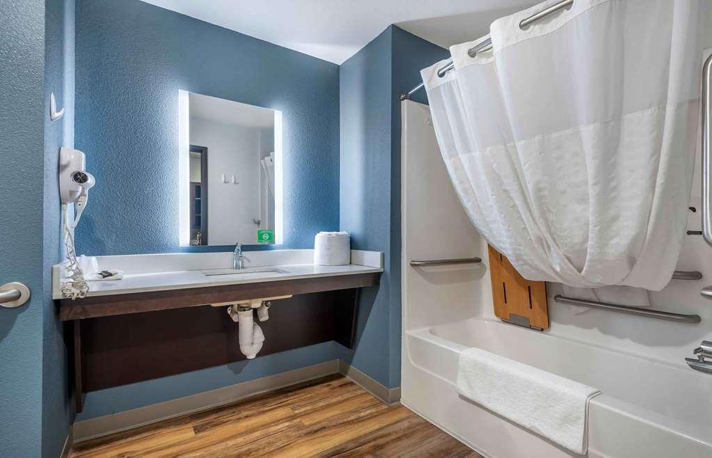 Extended Stay America Suites - Portland - East Fairview Room photo