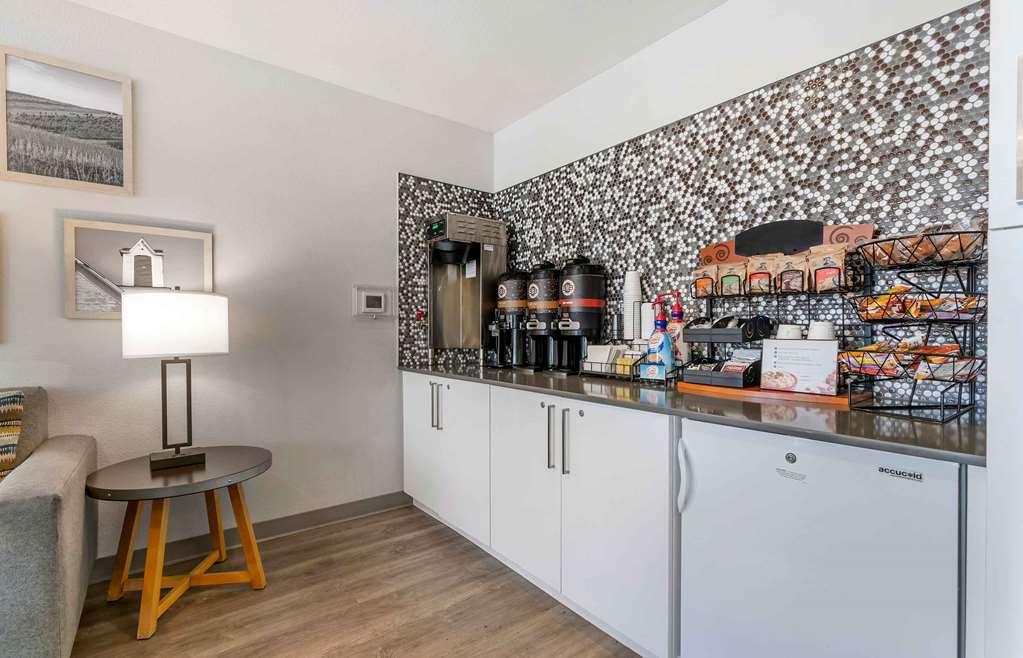 Extended Stay America Suites - Portland - East Fairview Restaurant photo