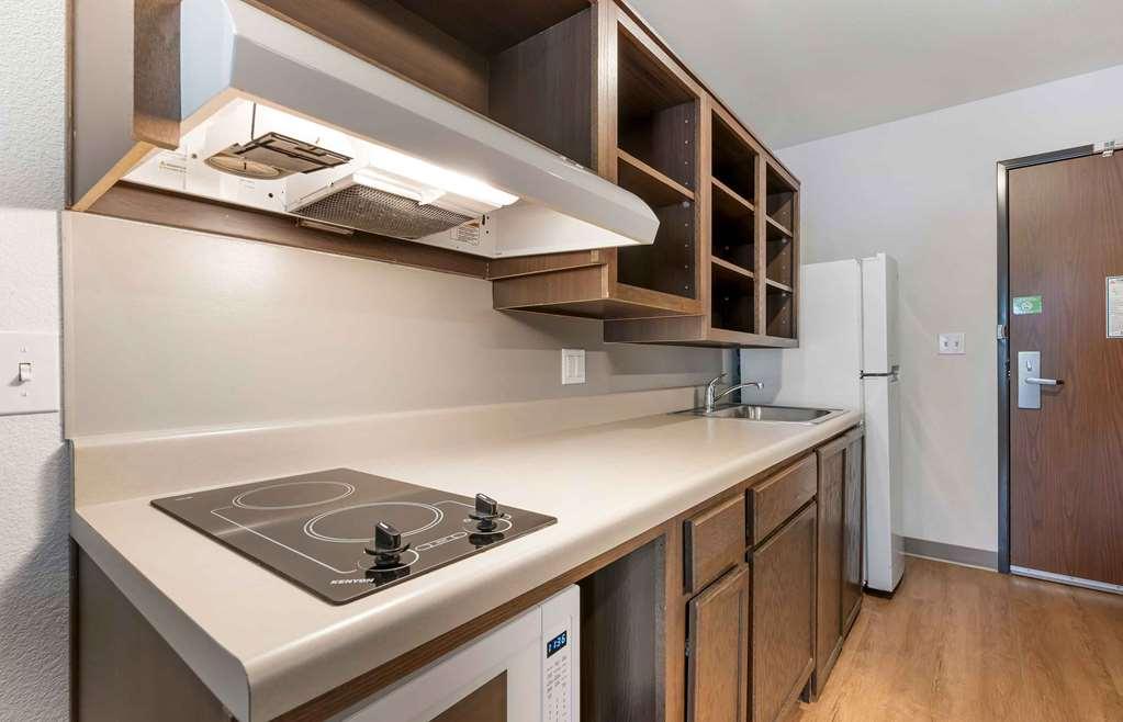 Extended Stay America Suites - Portland - East Fairview Room photo
