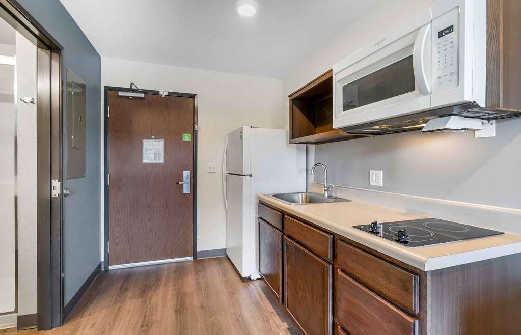 Extended Stay America Suites - Portland - East Fairview Room photo